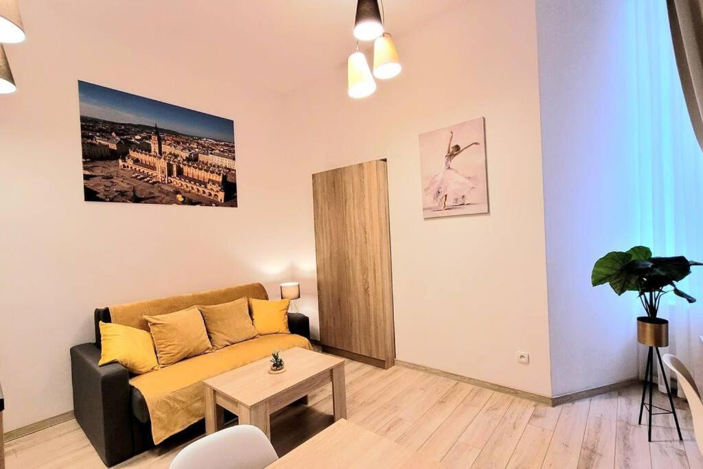 Golden Apartment Bosacka Krakow Old Town 2 Rooms Esterno foto